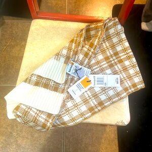HOST PICK! 🎉 TIMBERLAND Women’s Plaid Scarf